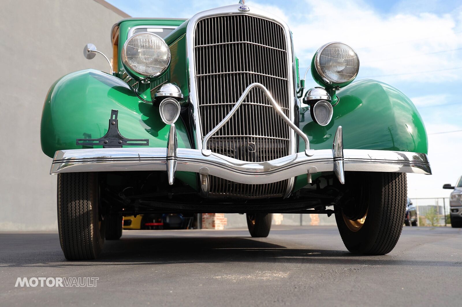 Ford-Deluxe-Wagon-Woodie-1935-16