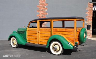 Ford-Deluxe-Wagon-Woodie-1935-31