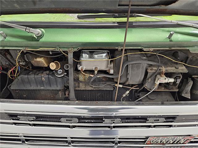 Ford-E-100-Van-1974-Green-Green-104593-10