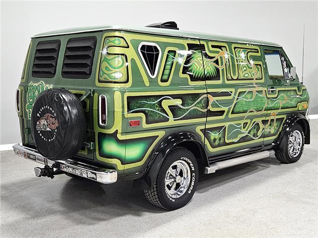 Ford-E-100-Van-1974-Green-Green-104593-4