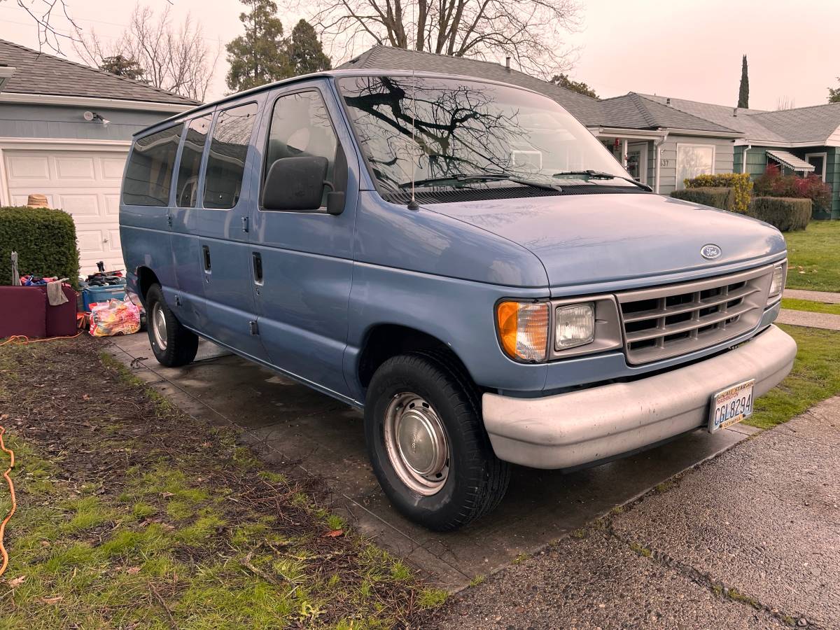 Ford-E-150-econoline-1992-1