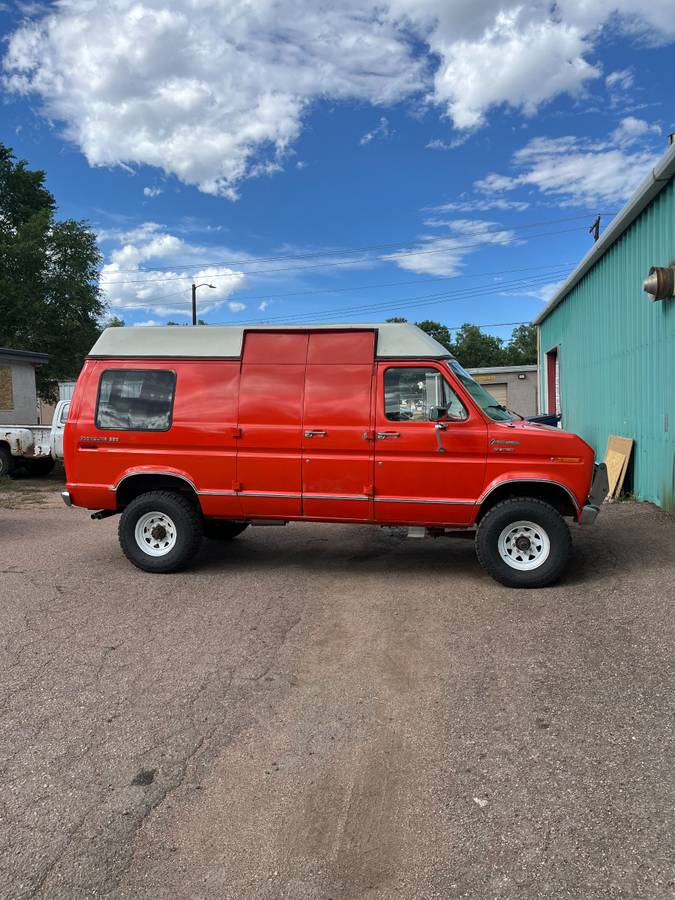 Ford-E-250-1979-2