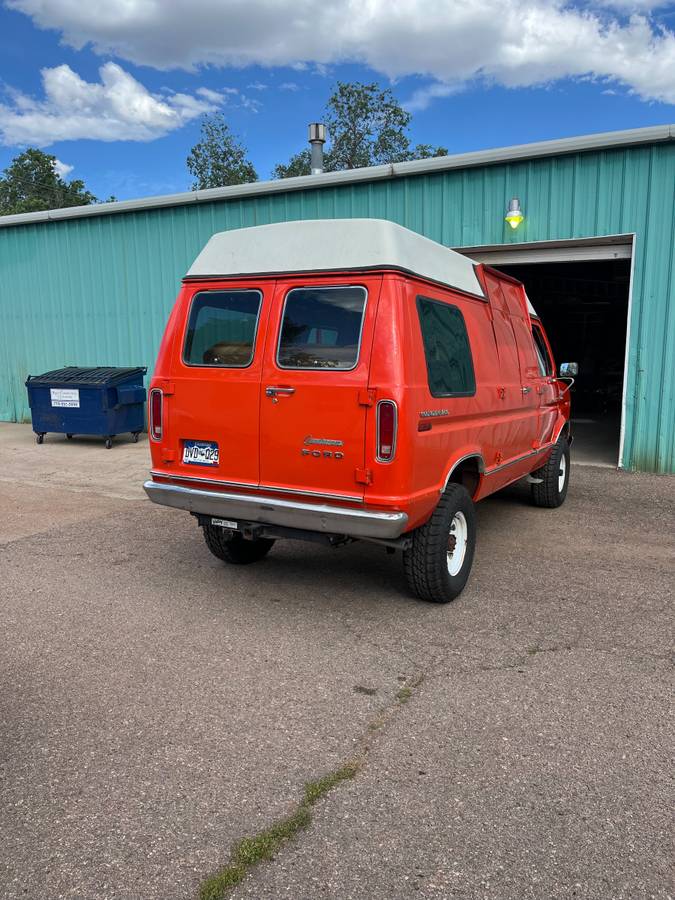 Ford-E-250-1979-3