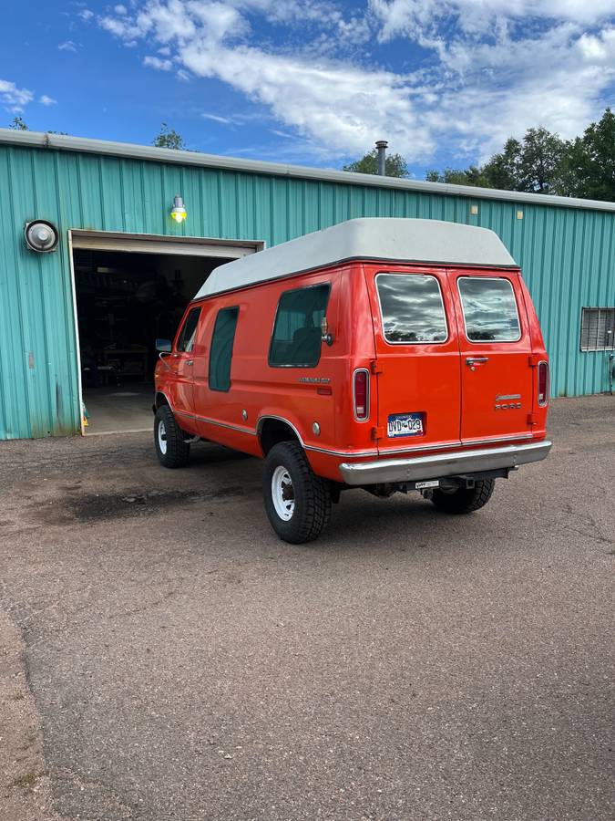 Ford-E-250-1979-4