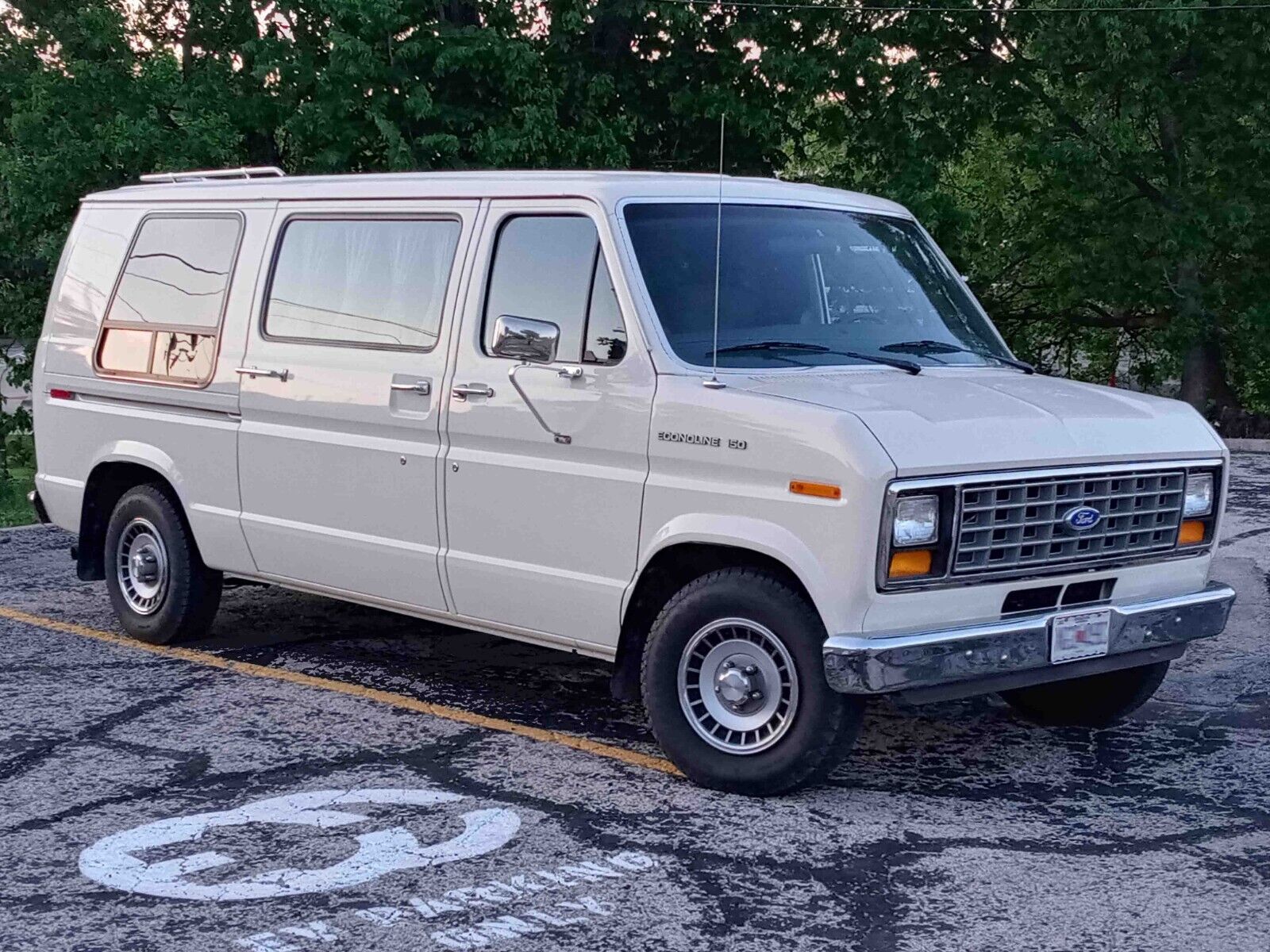 Ford E-Series Van  1990 à vendre