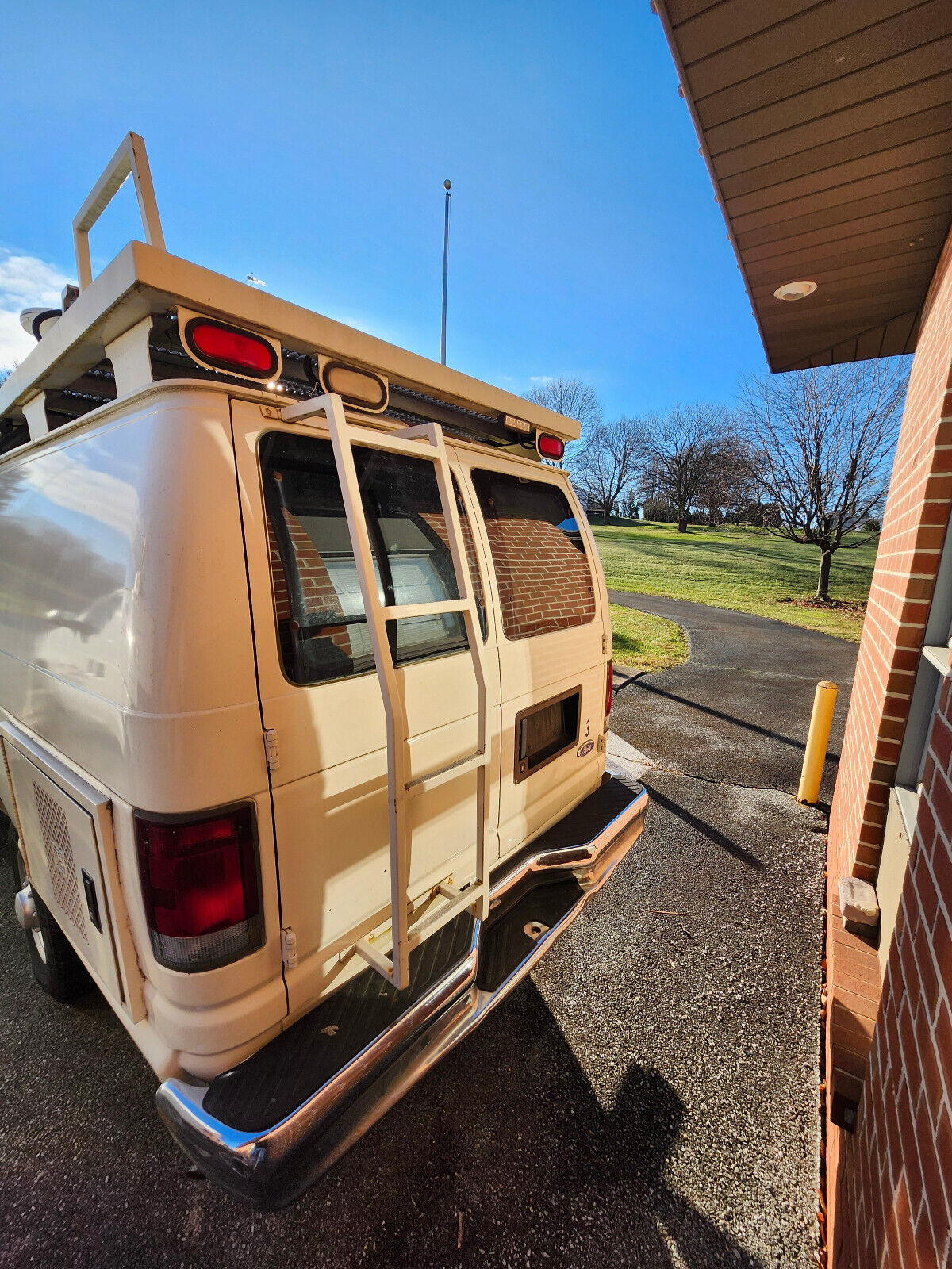 Ford-E-Series-Van-1995-White-296065-4