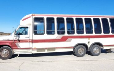 Ford-E350-shuttle-bus-diesel-1990-white-170590-1