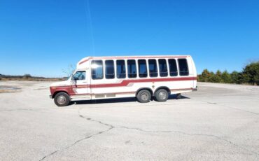 Ford-E350-shuttle-bus-diesel-1990-white-170590