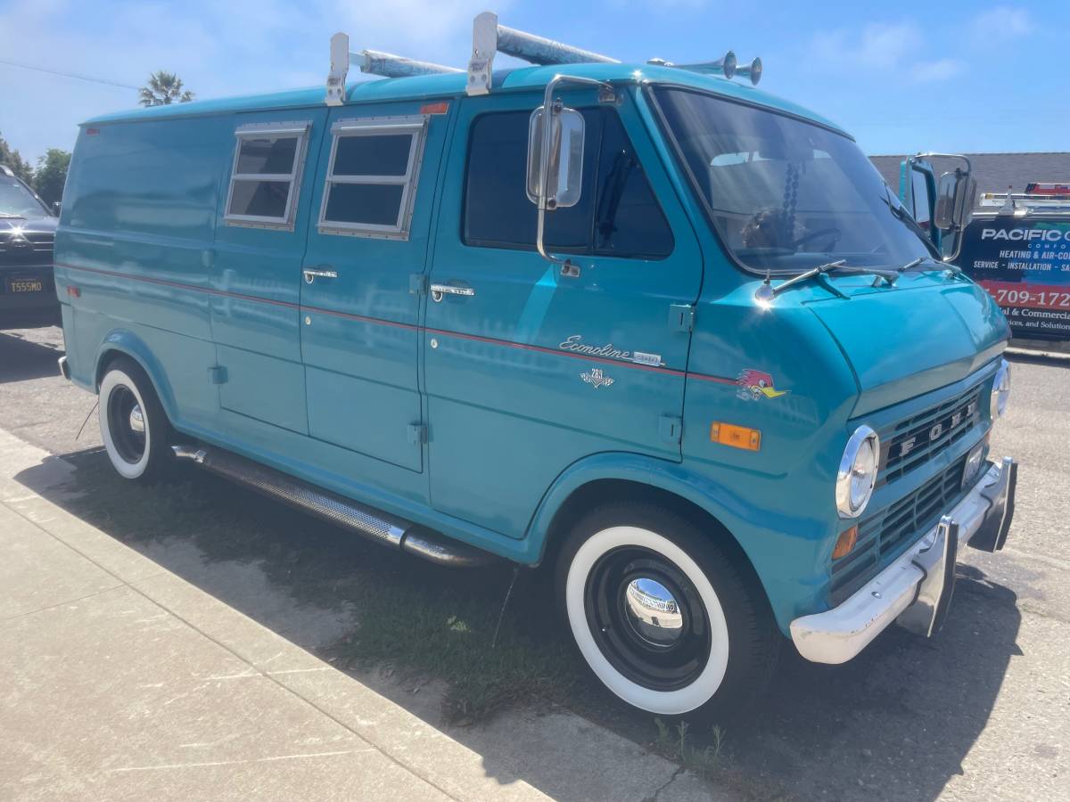 Ford-Econoline-1971-1