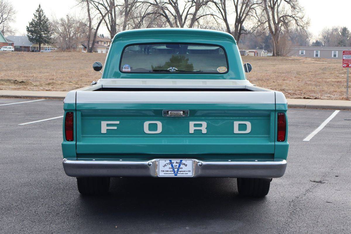 Ford-F-100-1966-5