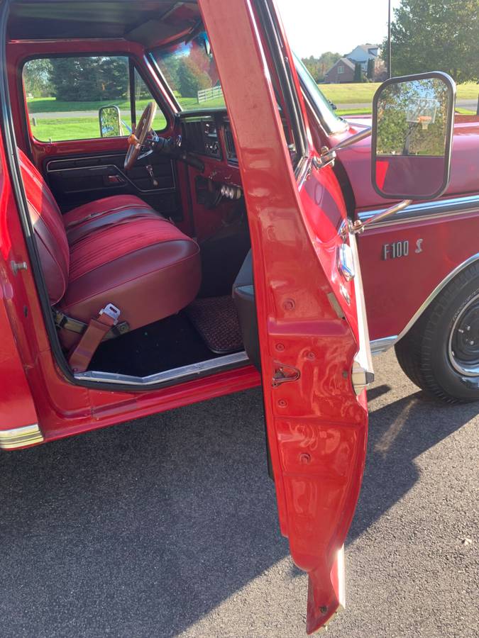 Ford-F-100-1973-red-193121-8