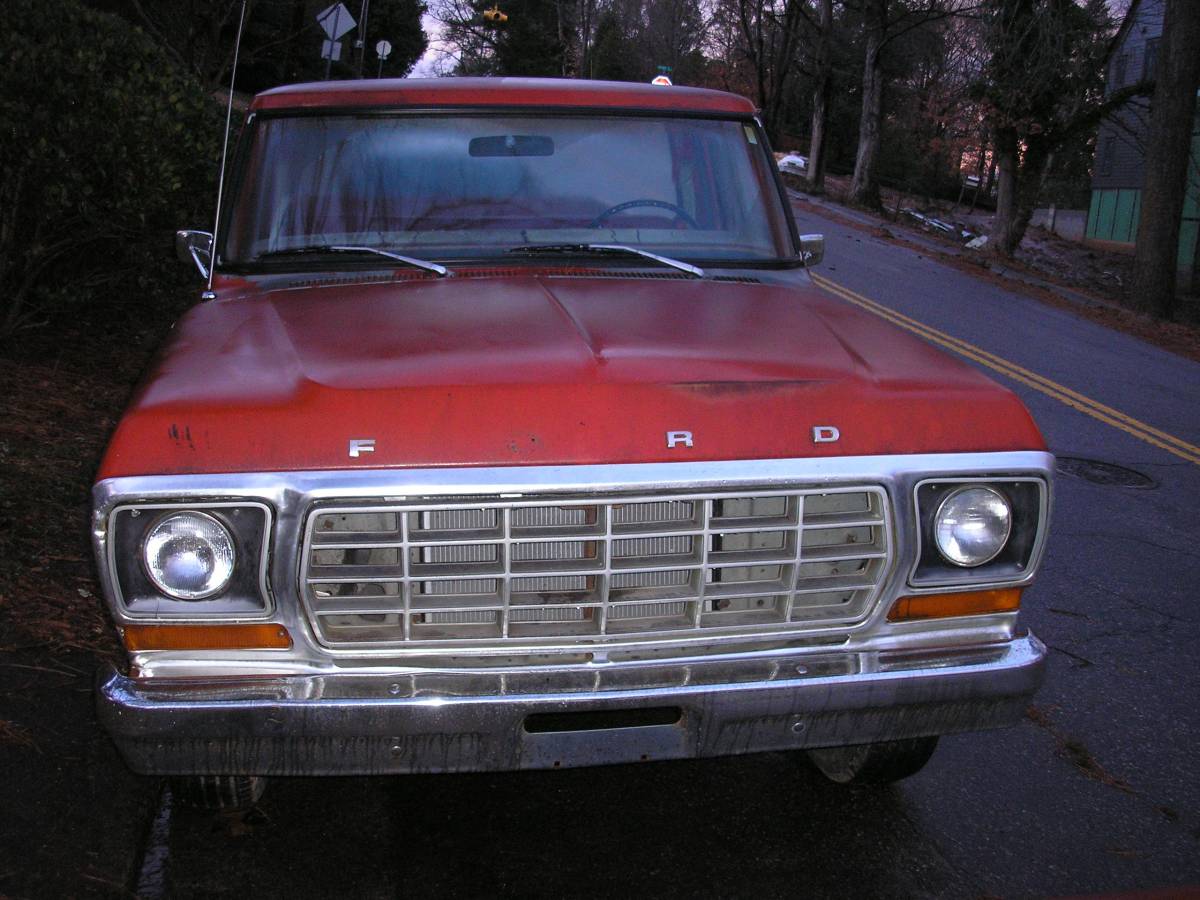 Ford-F-100-1978-red-80467-2