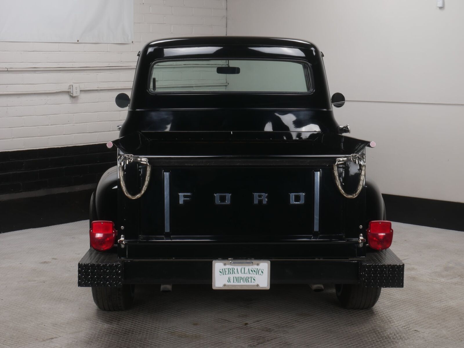 Ford-F-100-Pickup-1956-10