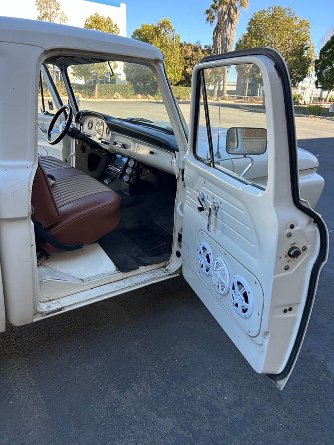 Ford-F-150-1966-white-202545-9