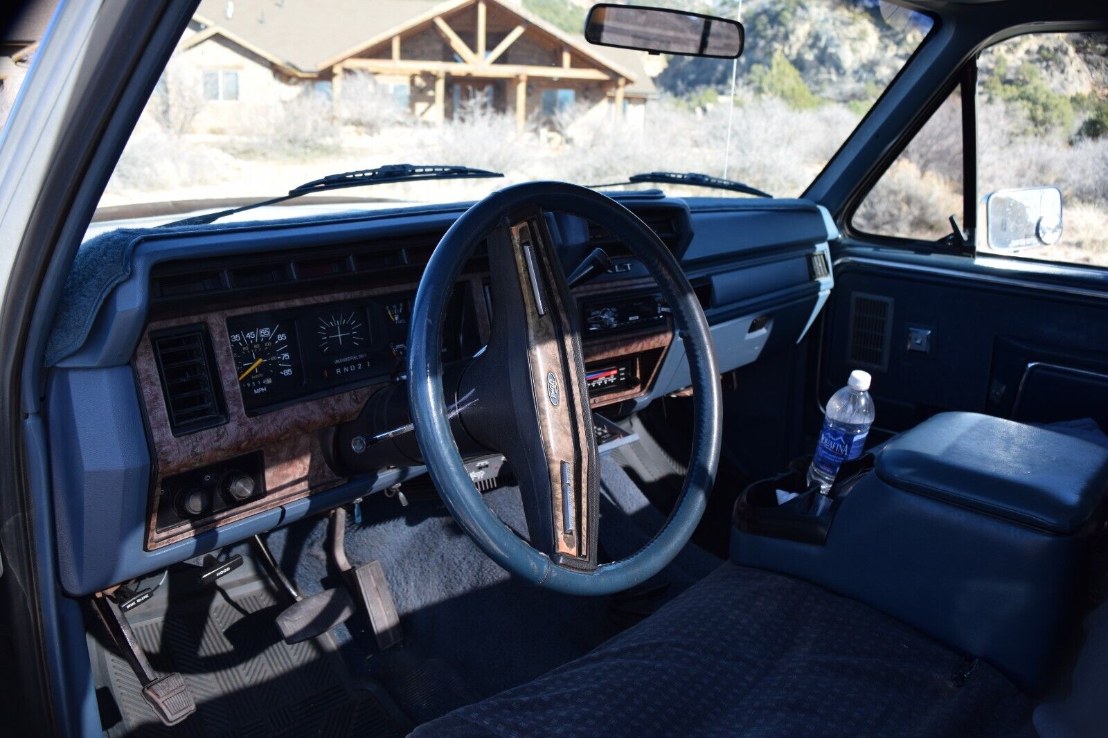 Ford-F-150-1985-13