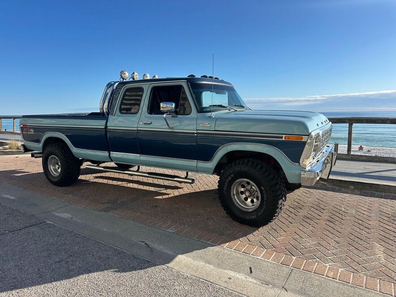 Ford-F-150-Pickup-1979-1