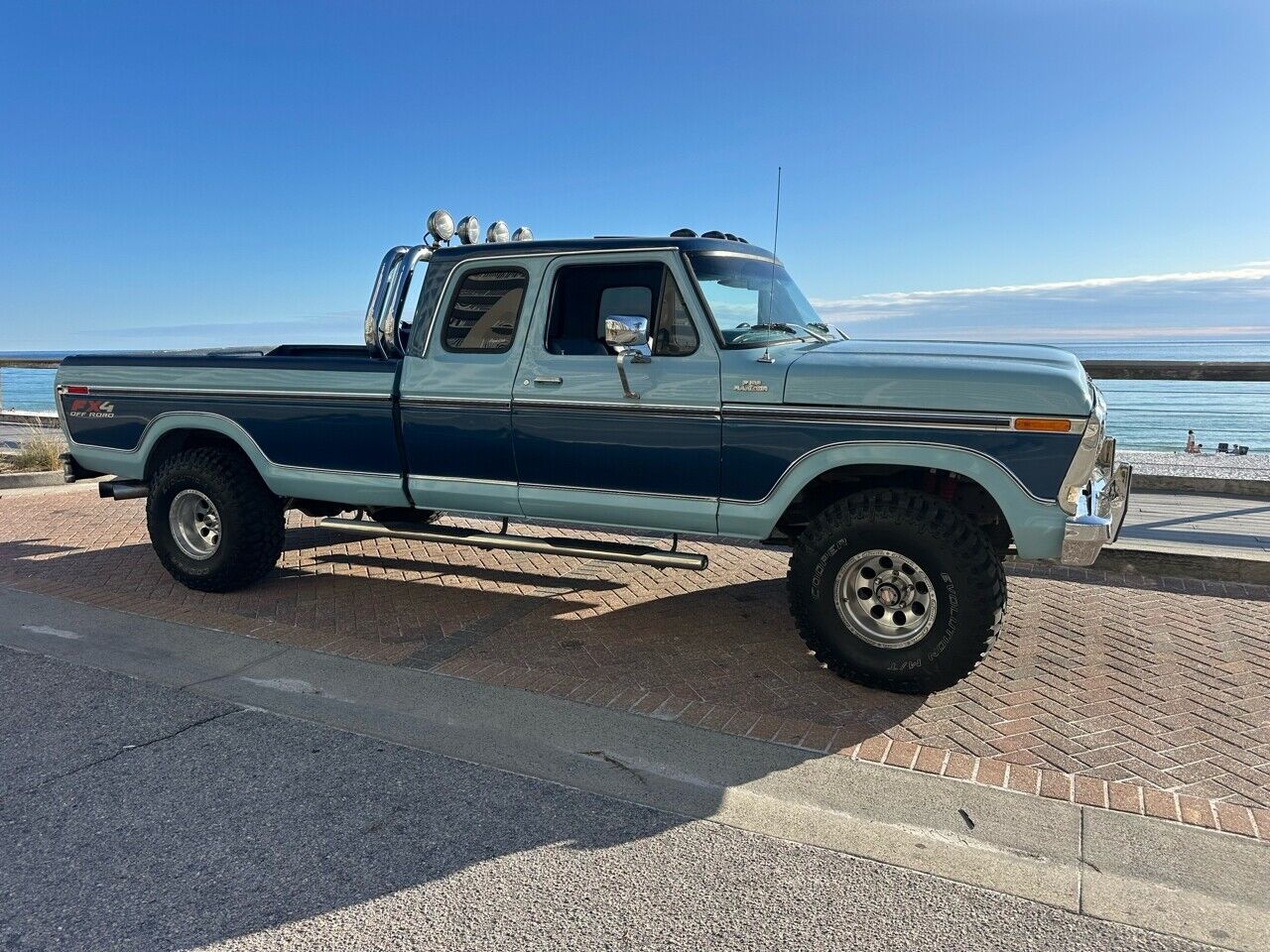 Ford-F-150-Pickup-1979-2