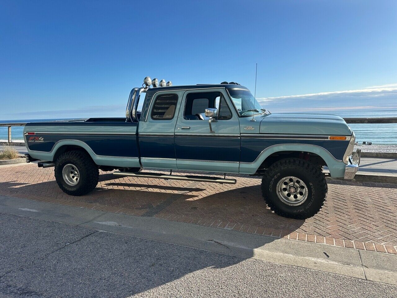 Ford-F-150-Pickup-1979-5