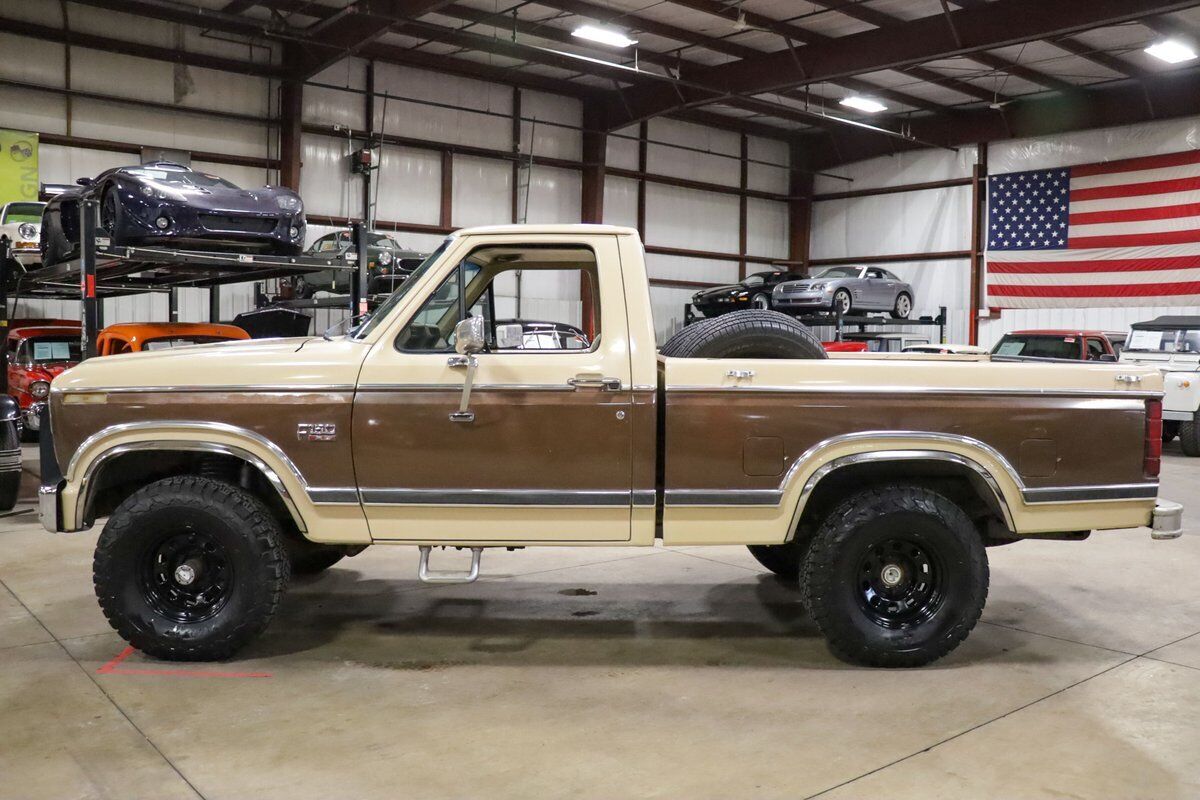 Ford-F-150-Pickup-1983-Tan-Tan-8407-3