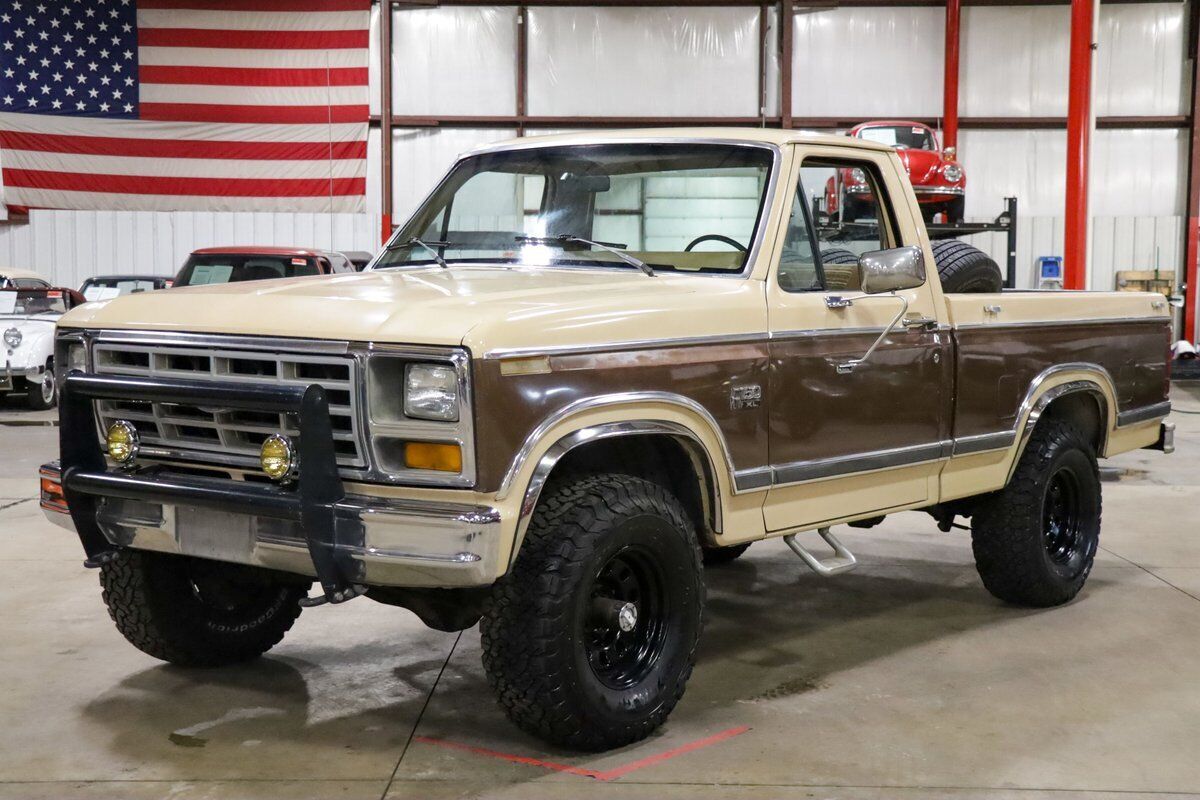 Ford F-150 Pickup 1983 à vendre