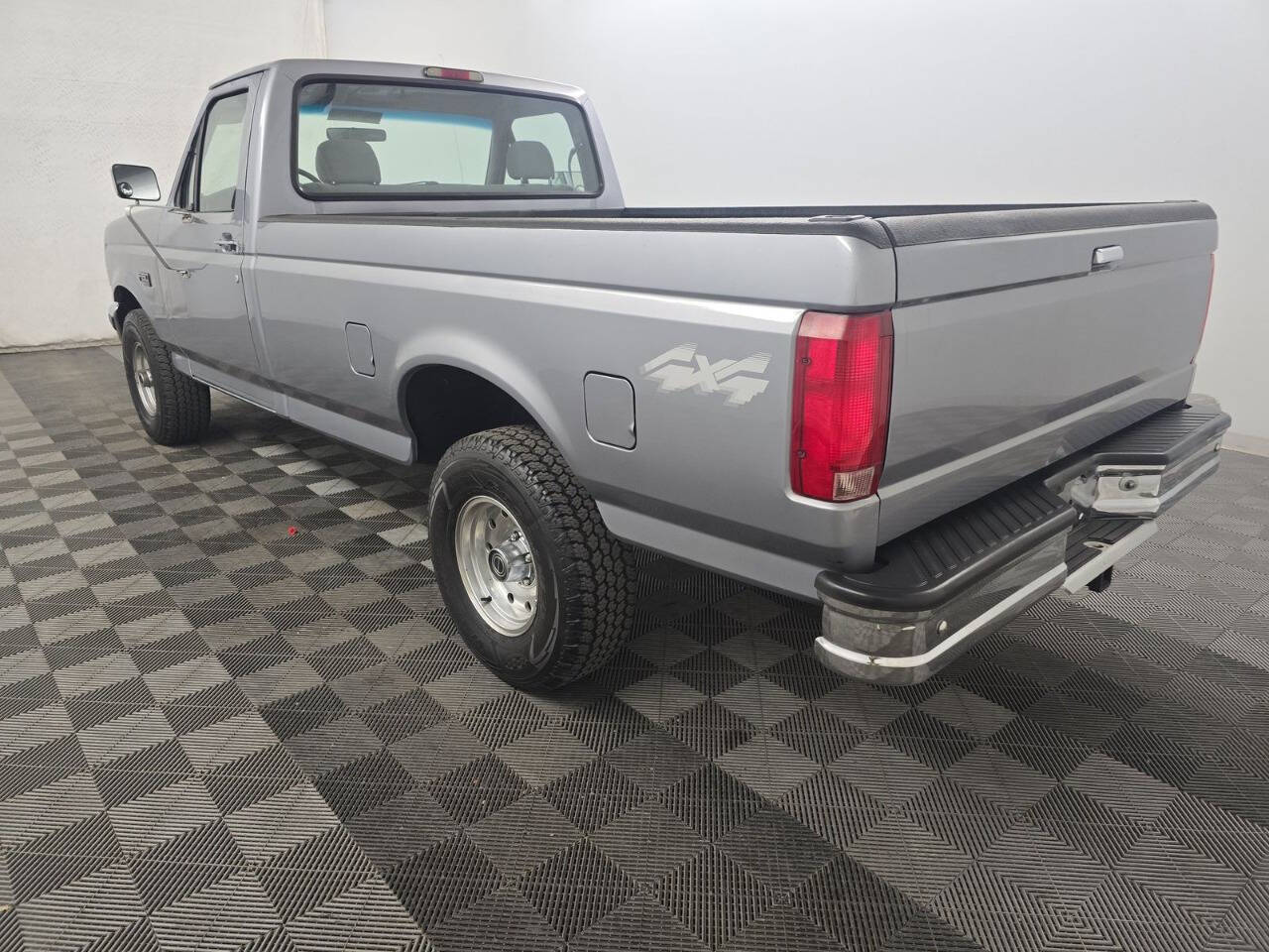 Ford-F-150-Pickup-1995-Gray-Gray-131660-3