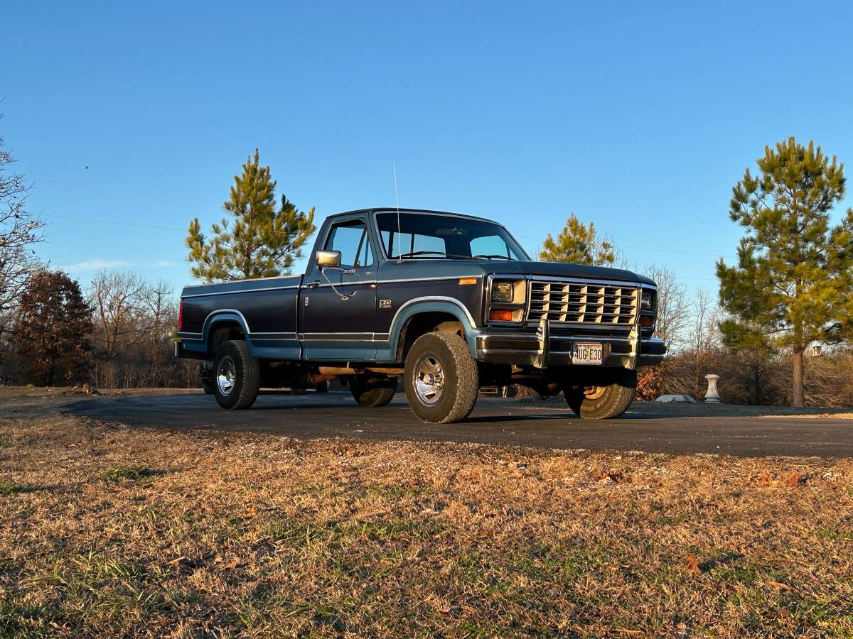 Ford-F-150-xlt-1984