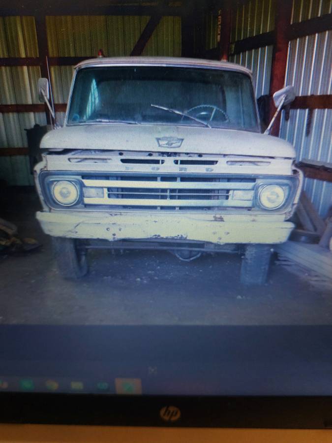 Ford-F-250-1962-2-13