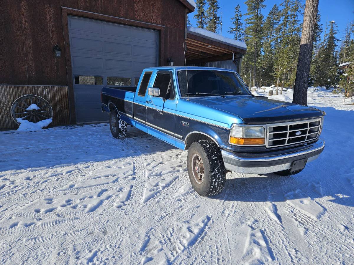 Ford-F-250-1984-blue-280025-1