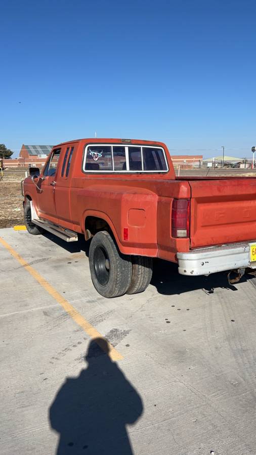 Ford-F-250-1985-241401-2