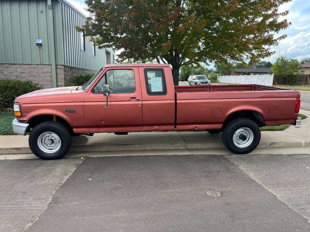 Ford-F-250-1994-red-223391-1