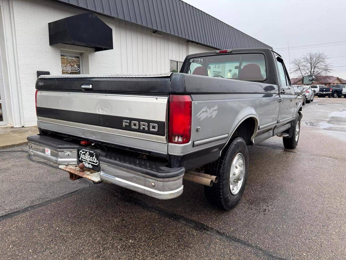 Ford-F-250-1995-black-205637-5