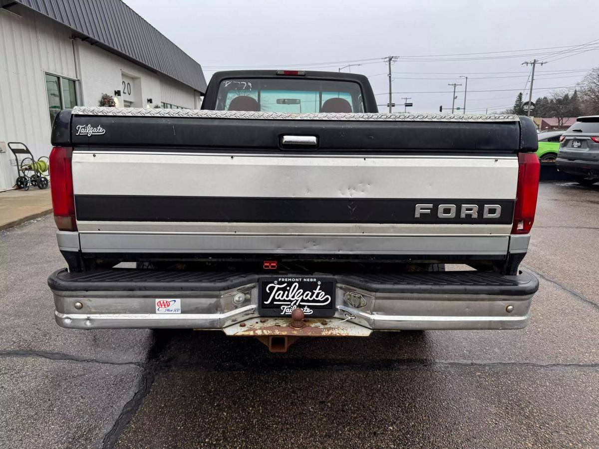 Ford-F-250-1995-black-205637-6