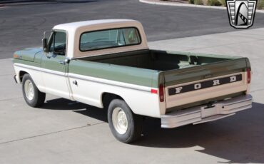 Ford-F-250-Pickup-1972-Green-Tan-116-10