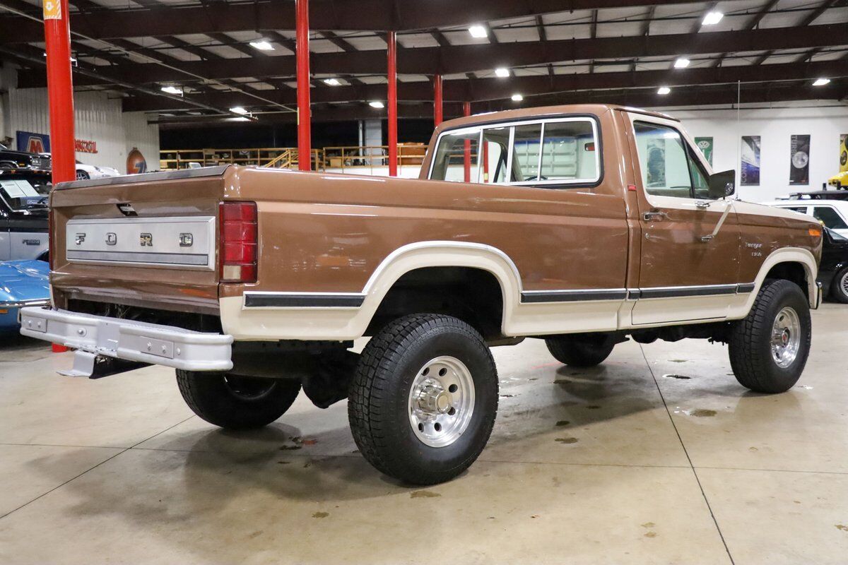 Ford-F-250-Pickup-1981-Brown-Tan-49169-7