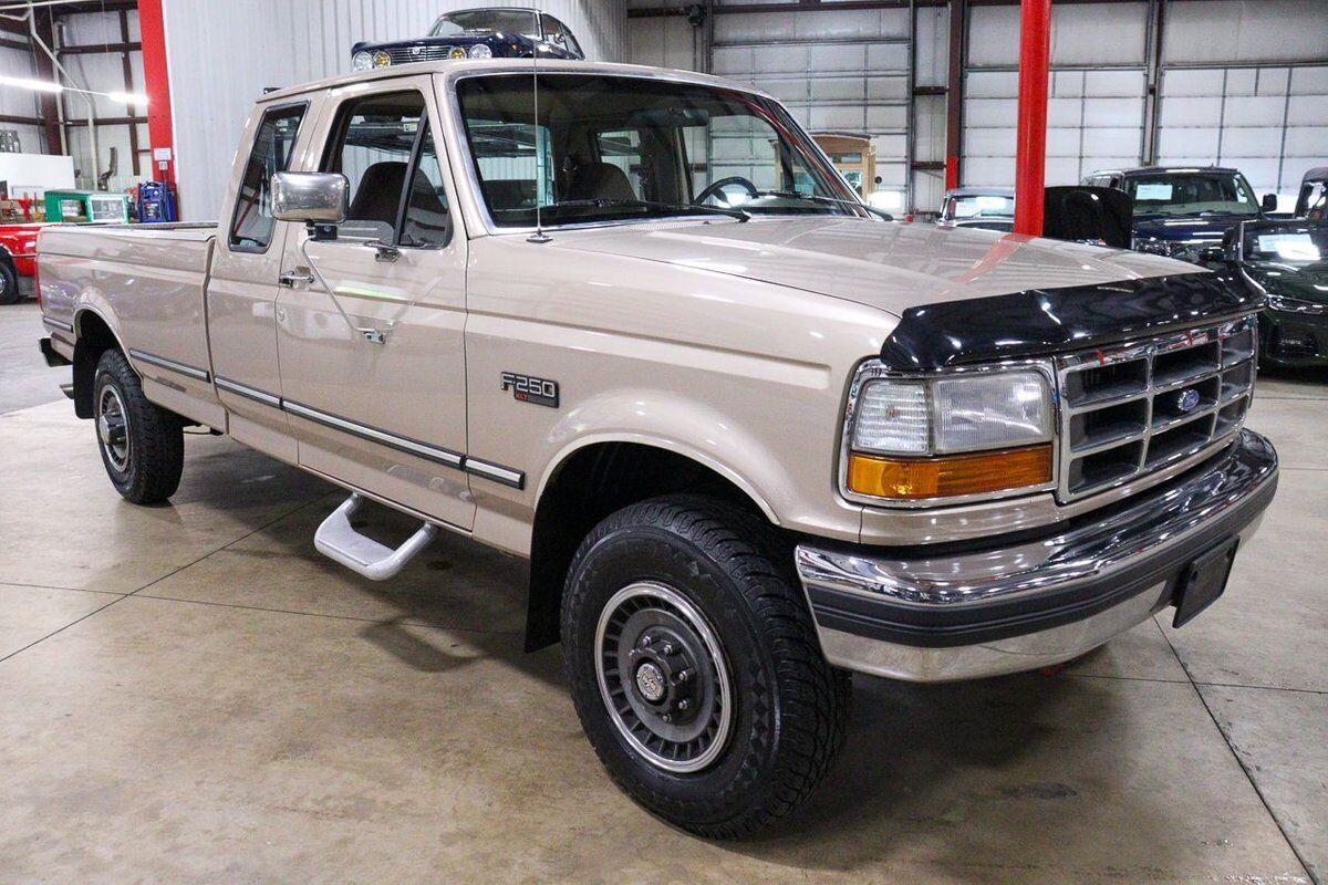 Ford-F-250-Pickup-1992-10