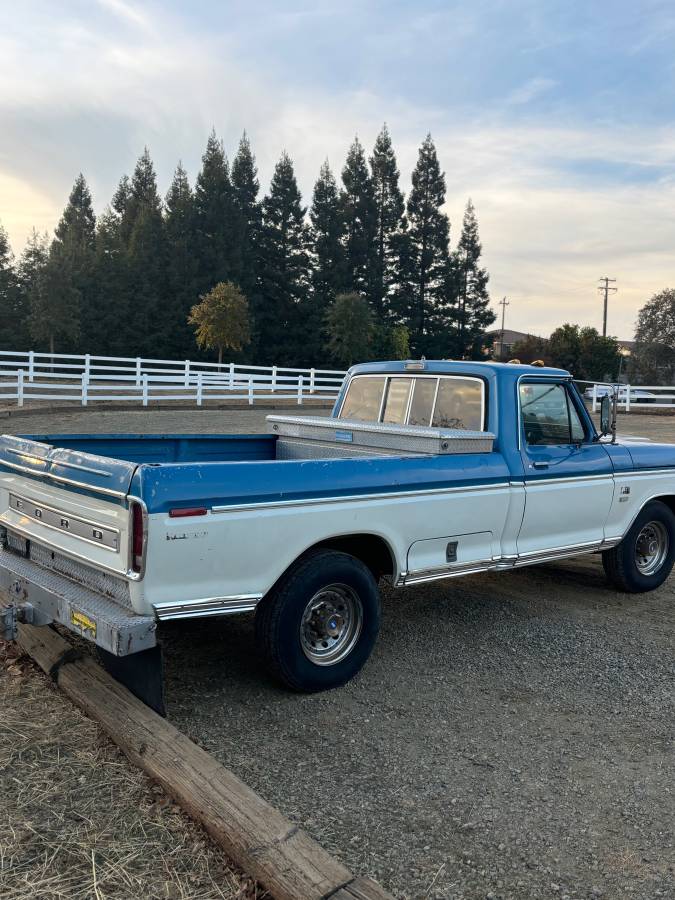 Ford-F-250-standard-cab-1973-185235-1