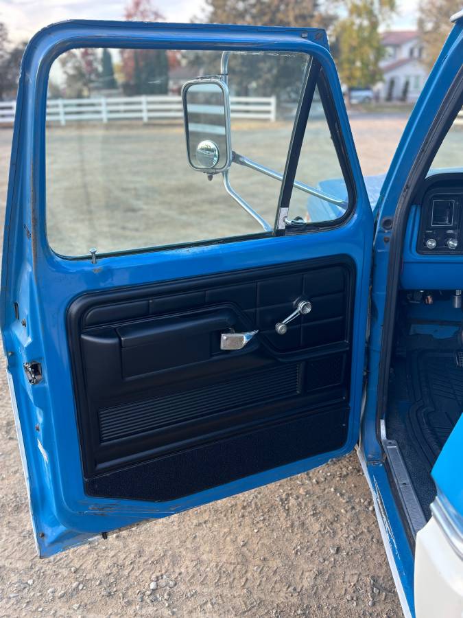 Ford-F-250-standard-cab-1973-185235-4