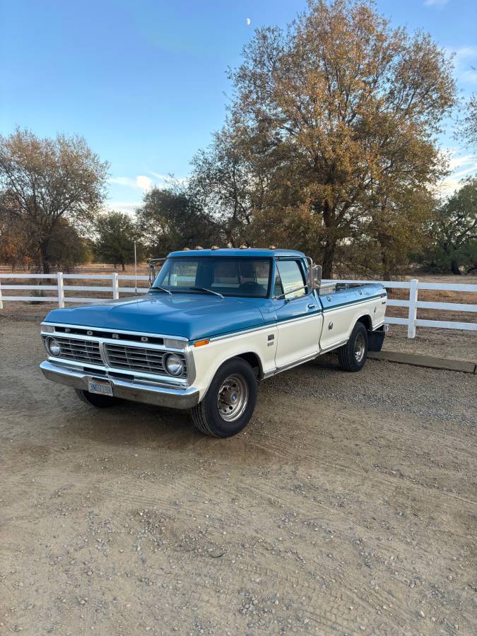 Ford-F-250-standard-cab-1973-185235