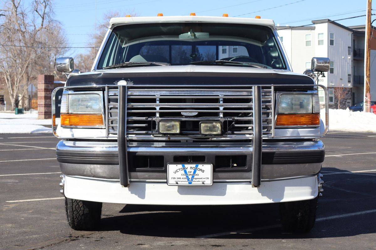 Ford-F-350-xlt-diesel-1994-white-198894-12