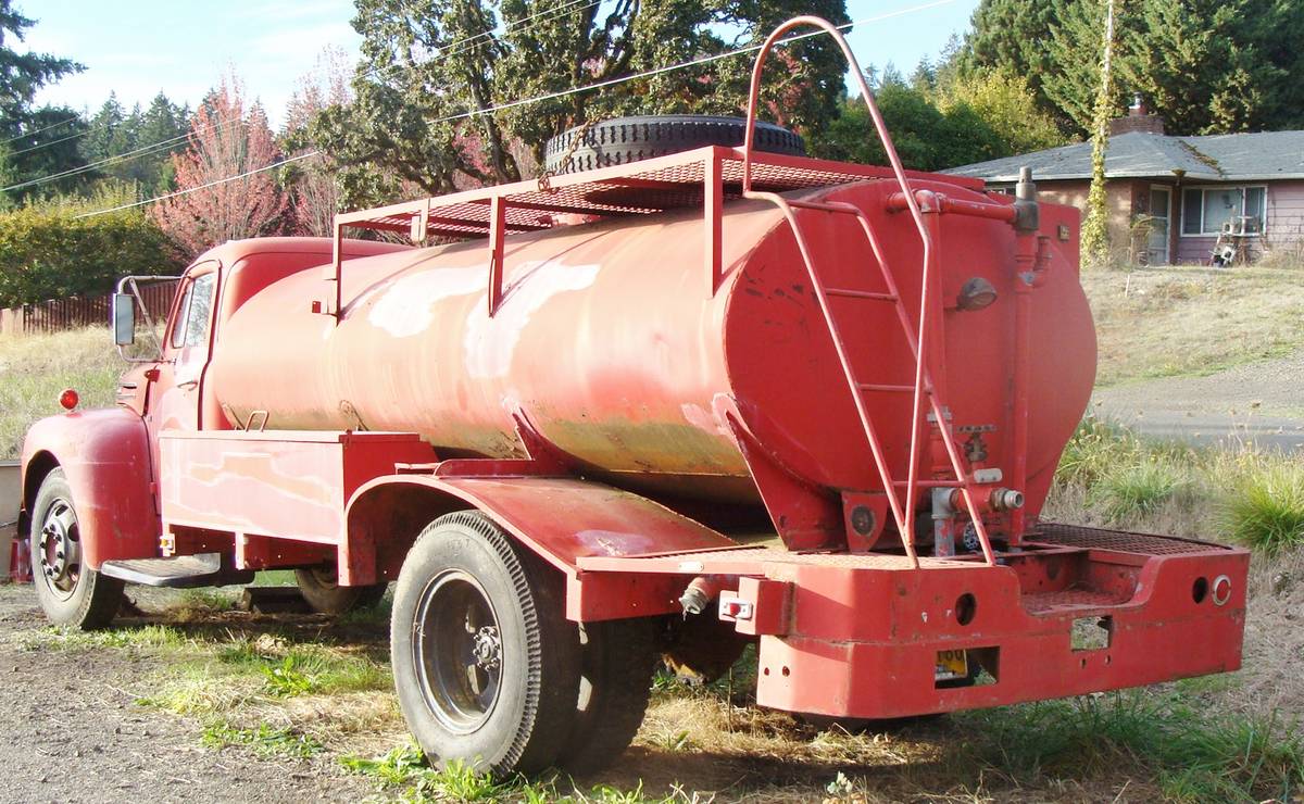 Ford-F-7-tankerpumper-1951-10338-2