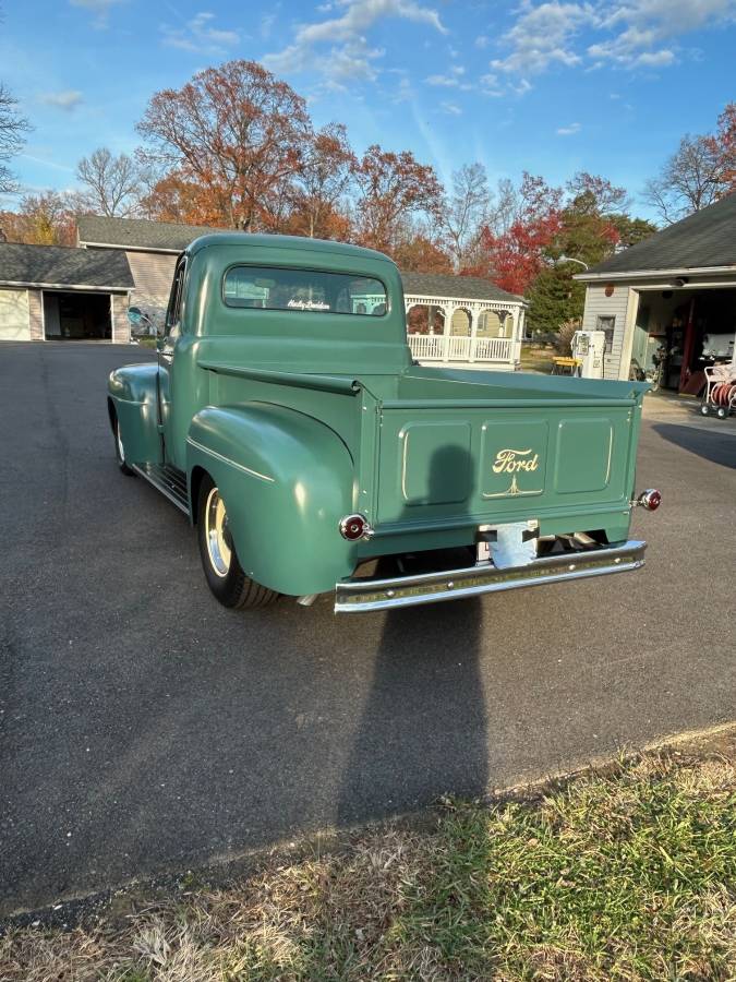 Ford-F1-truck-1951-3