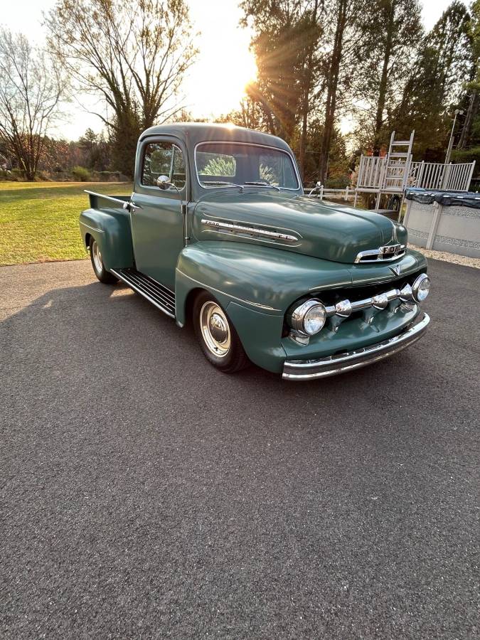 Ford-F1-truck-1951-7