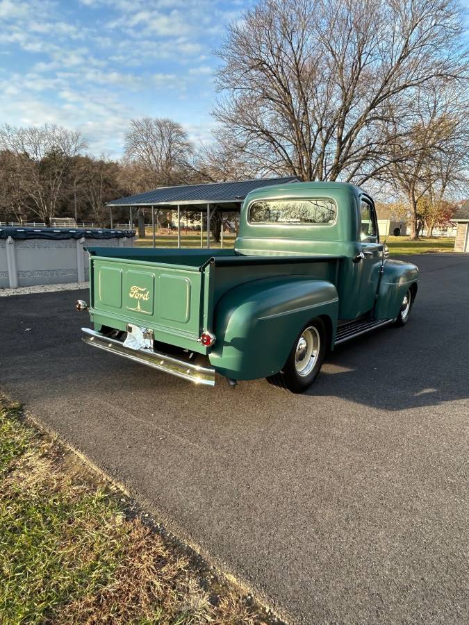 Ford-F1-truck-1951-9