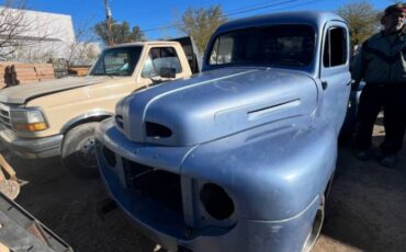 Ford-F100-1950-blue-2-1