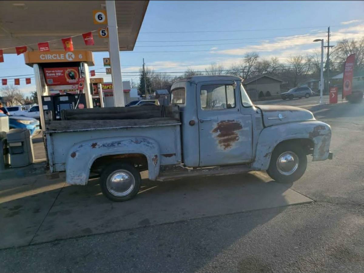 Ford-F100-pickup-1956-3