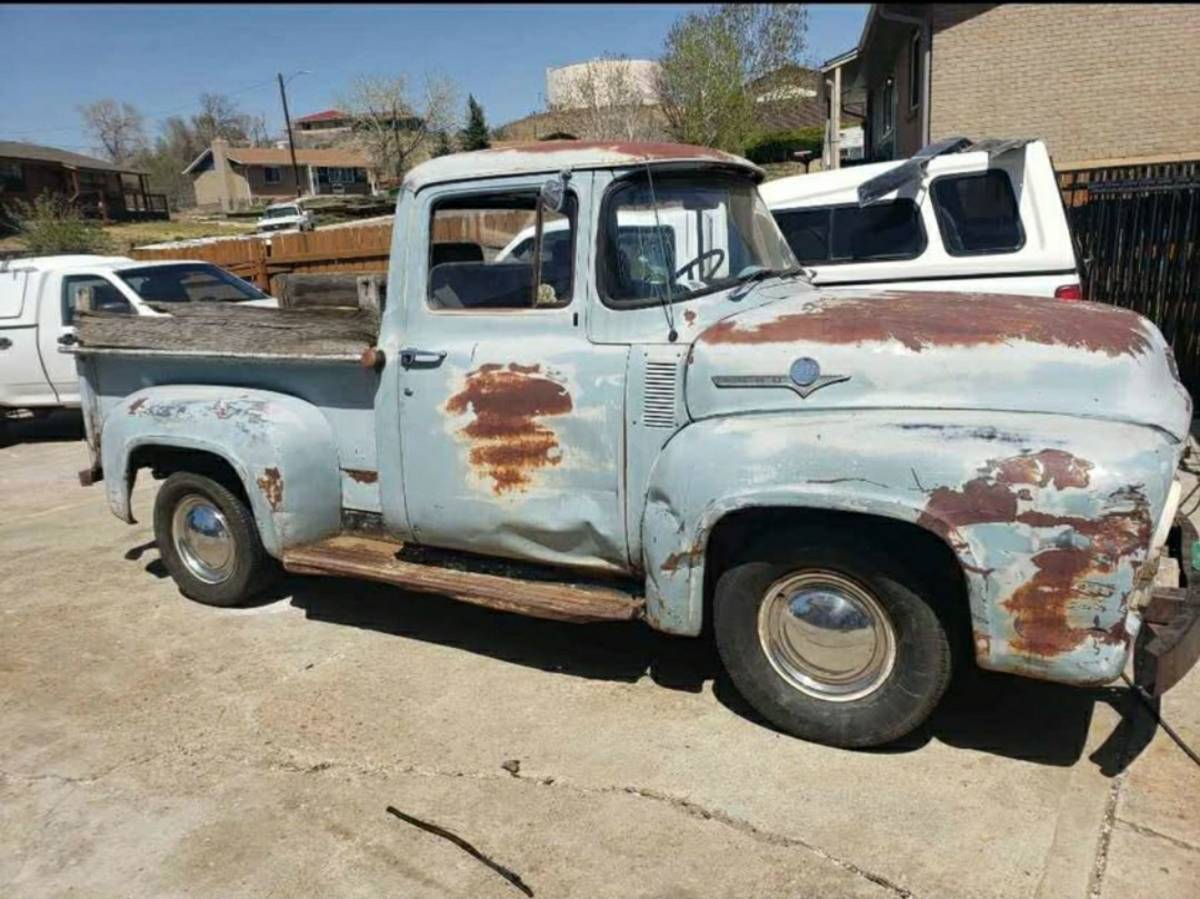 Ford-F100-pickup-1956