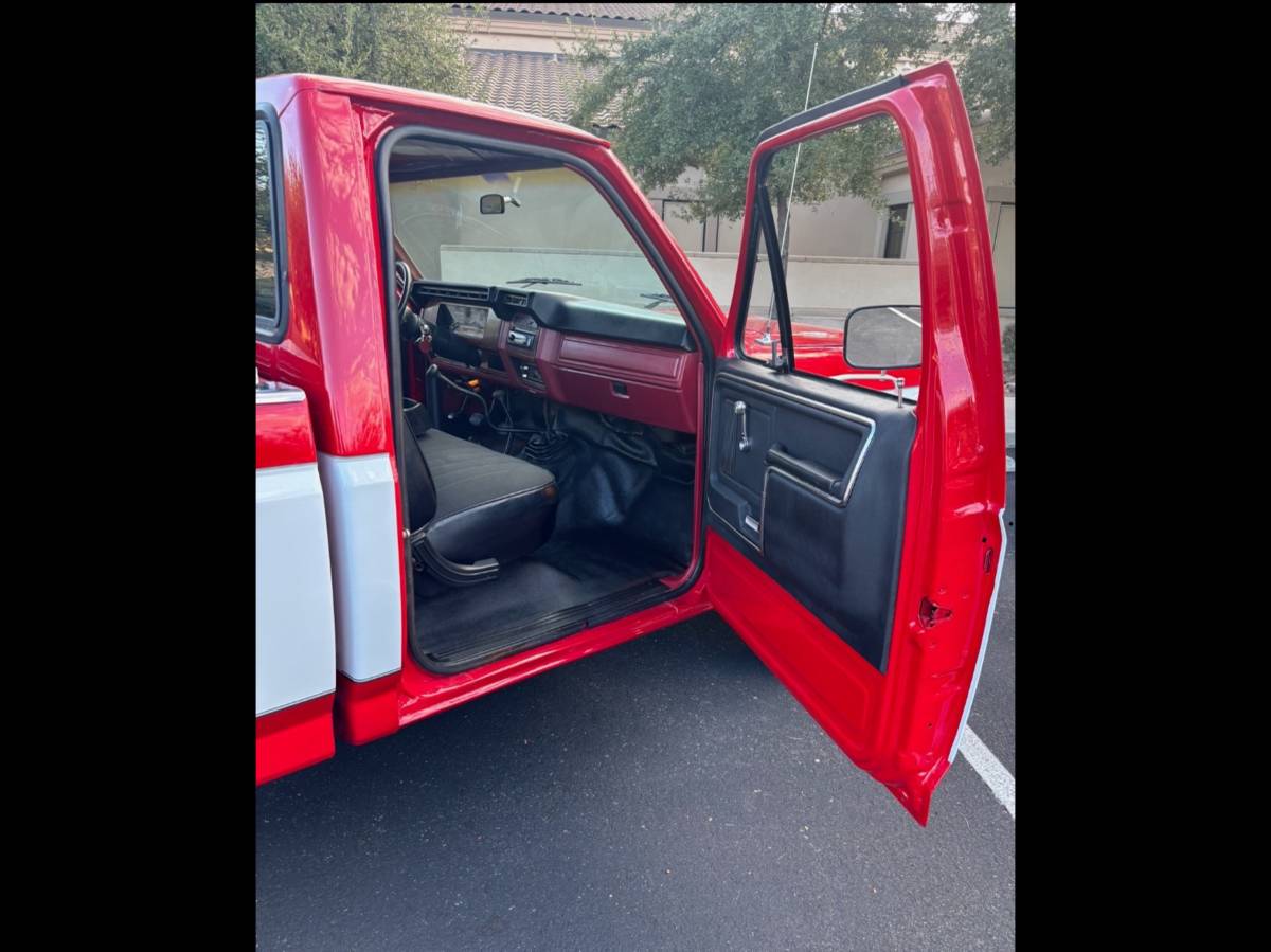 Ford-F150-1982-red-140013-4