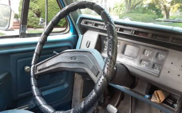 Ford-F150-1985-3