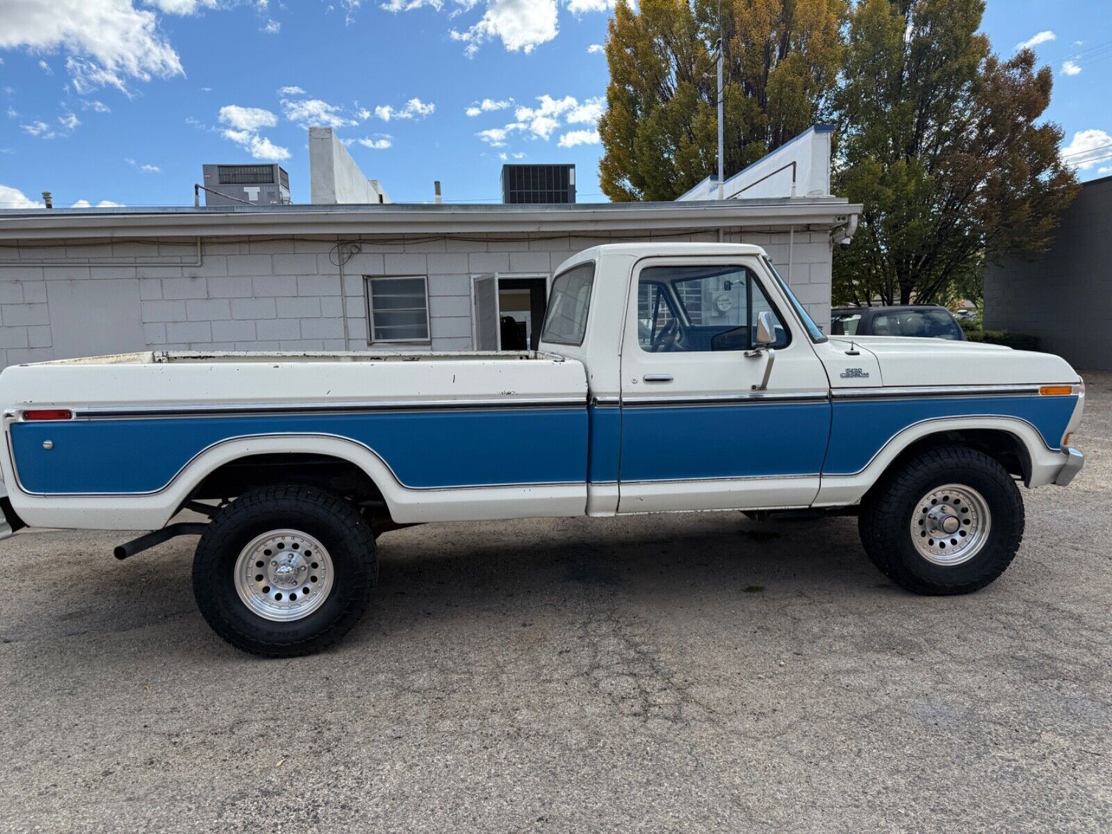 Ford-F150-Pickup-1978-5