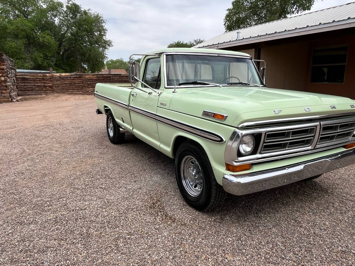 Ford-F250-1972-green-86904-2